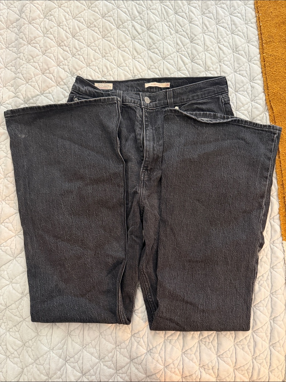 Levi’s size 29 70’s high rise flare - gray/black